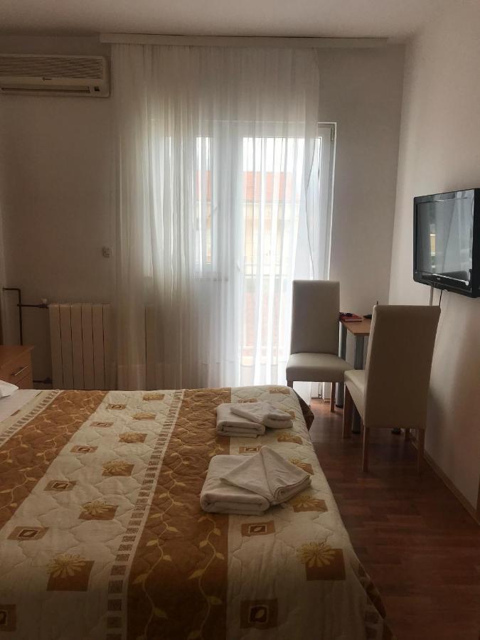 كورتْشولا Cosy Sun-Splashed Bedroom - Pansion Hajduk المظهر الخارجي الصورة